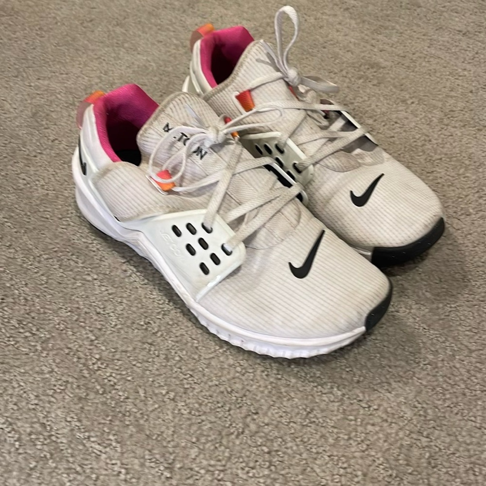 Nike metcons